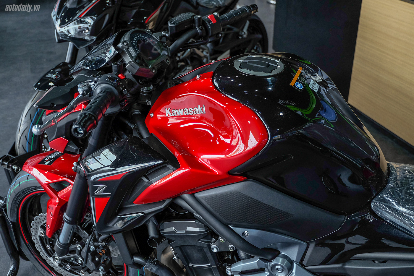 Kawasaki Z900 ABS 2018 về Việt Nam, giá 288 triệu đồng